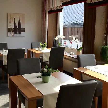 Beste-schnurbus 3* Schmallenberg