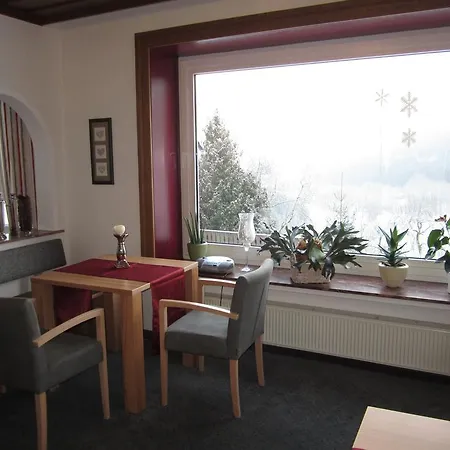 Beste-schnurbus Pensionat 3*